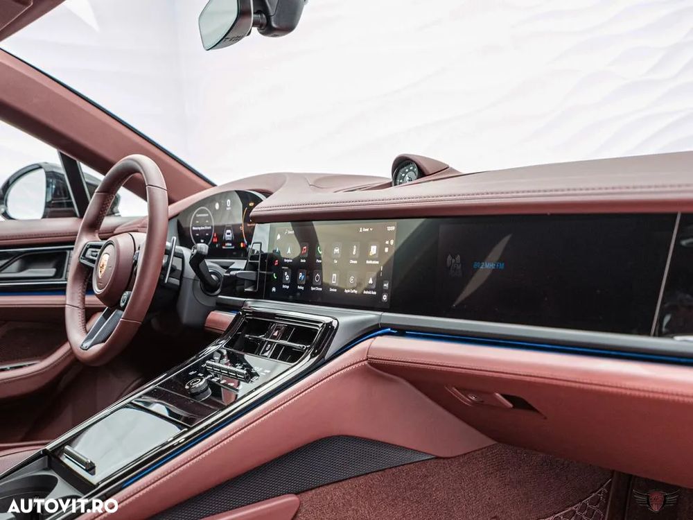 Porsche Panamera 4 - 11