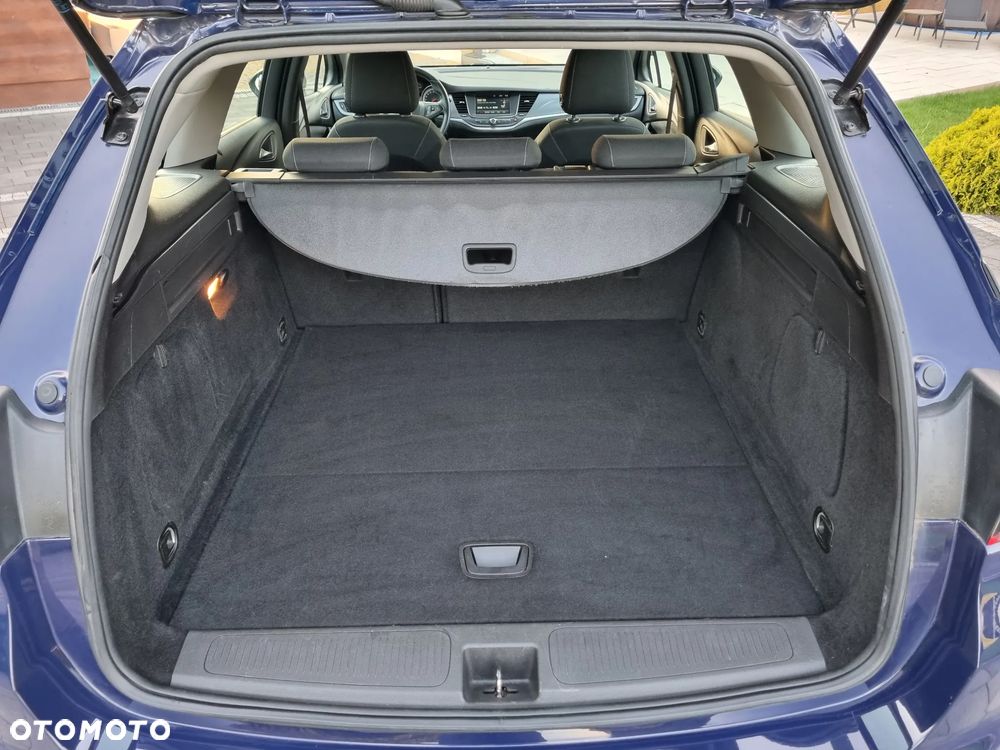 Opel Astra 1.6 CDTI Cosmo - 22