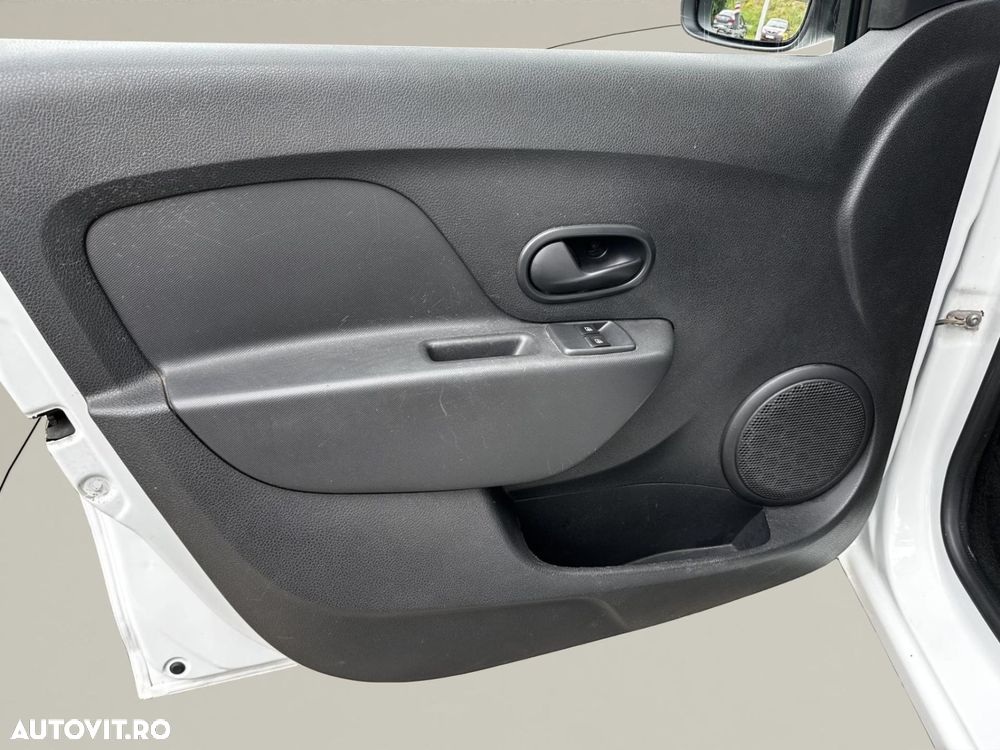 Dacia Logan 0.9 TCe Ambiance - 23