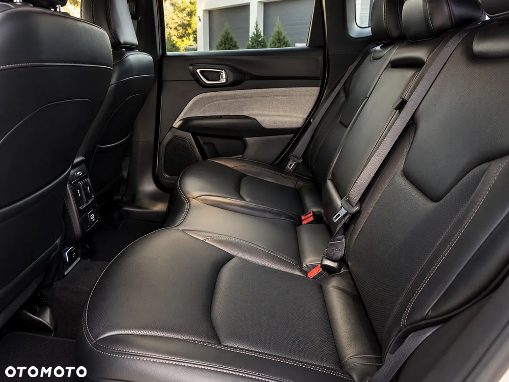 Jeep Compass - 19