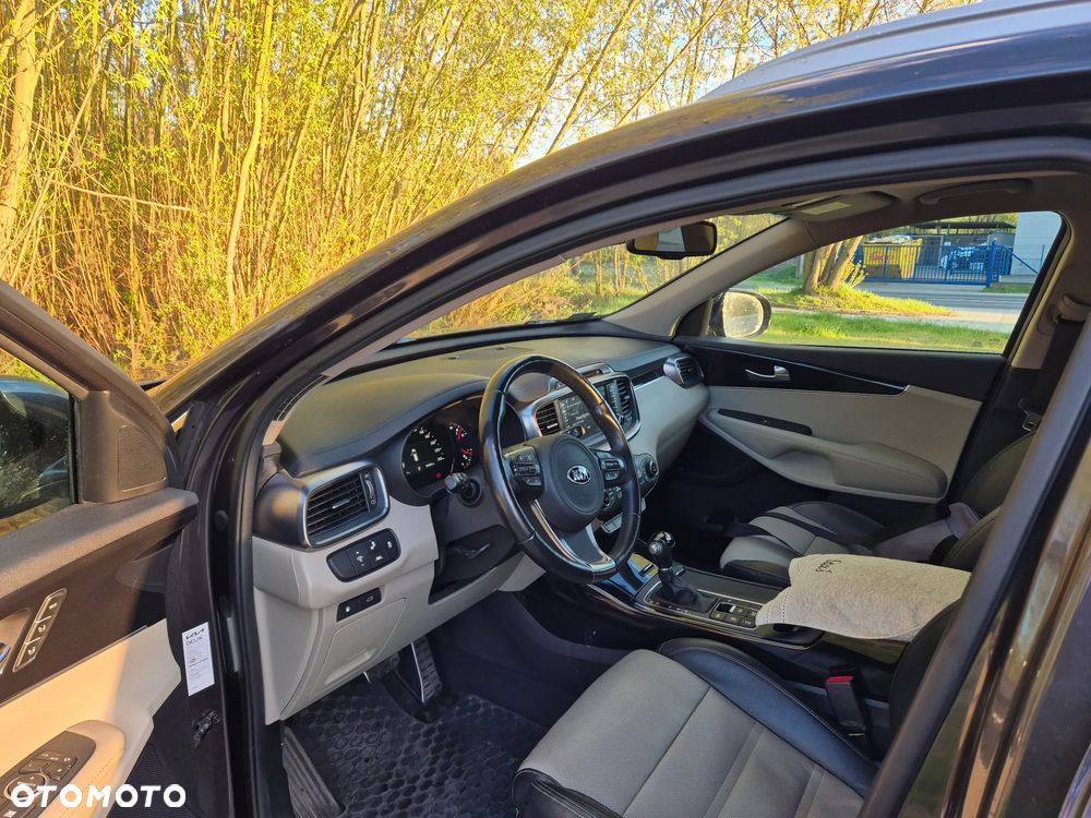 Kia Sorento - 4
