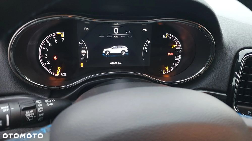 Jeep Grand Cherokee - 20