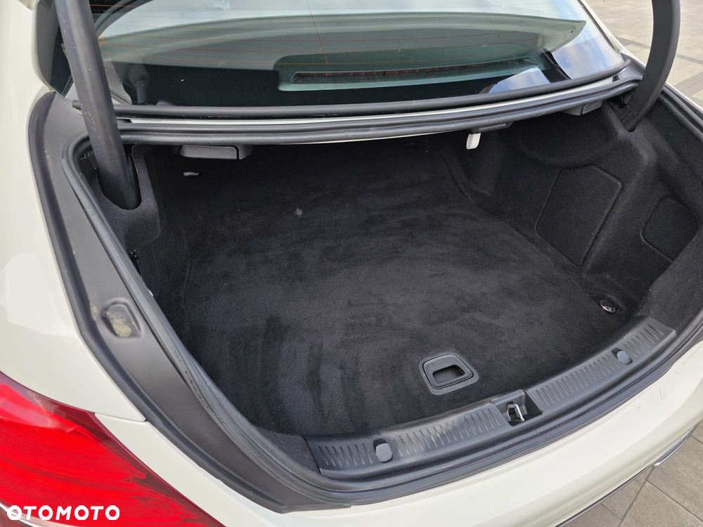 Mercedes-Benz Klasa E - 24