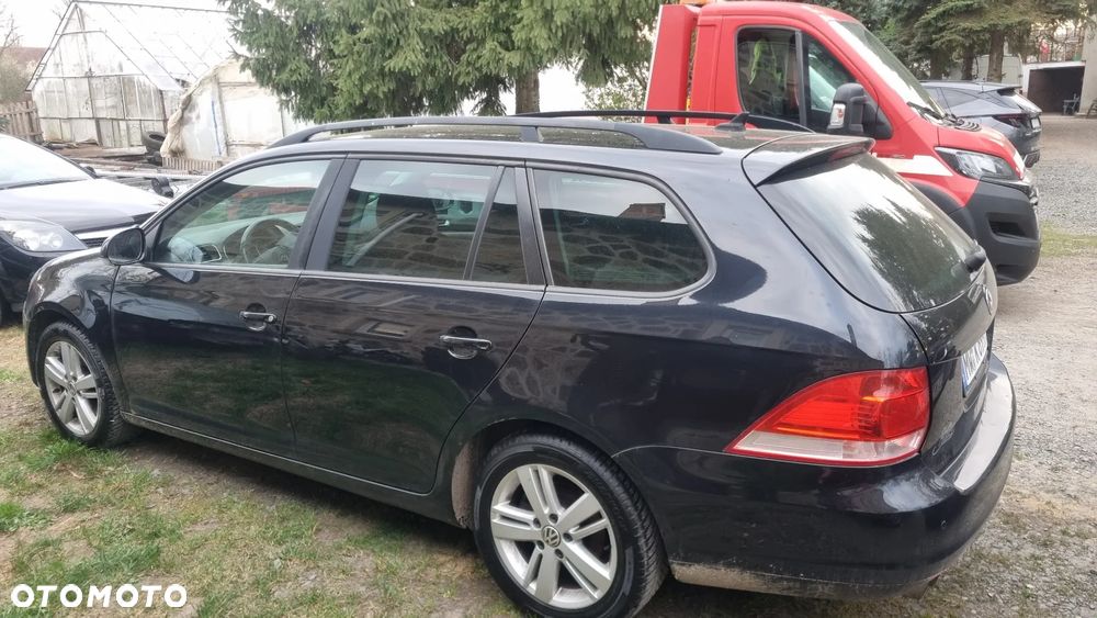 Volkswagen Golf 2.0 TDI DPF MATCH - 4