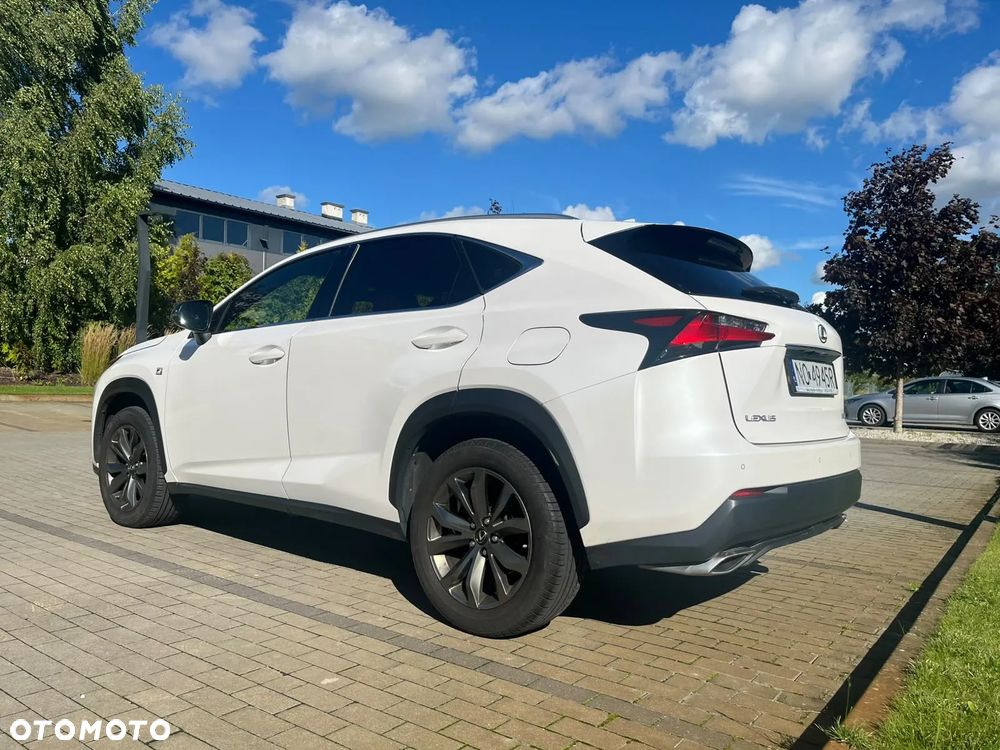 Lexus NX 200t F Sport AWD - 4