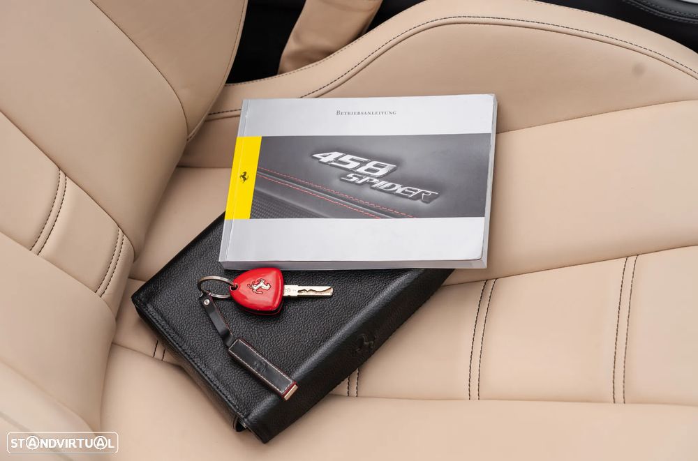 Ferrari 458 Spider - 30