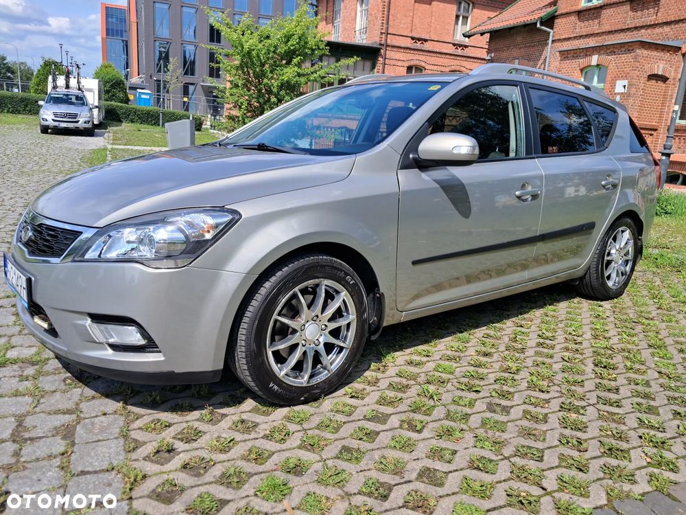 Kia Ceed 1.6 CRDi L - 2