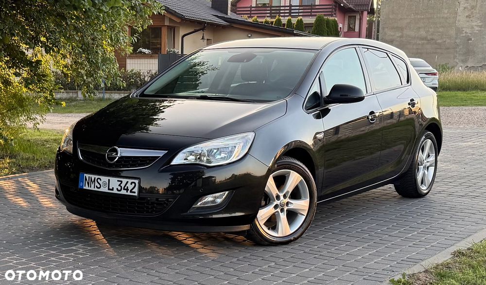 Opel Astra 1.4 T Sport - 1