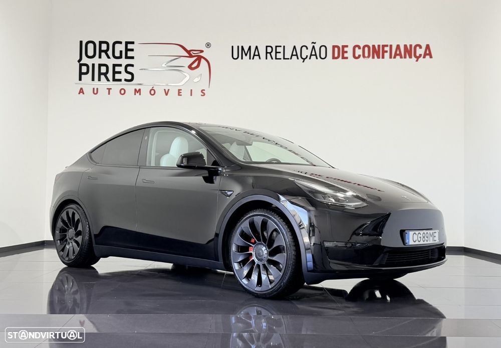 Tesla Model Y Performance Dual Motor AWD - 12