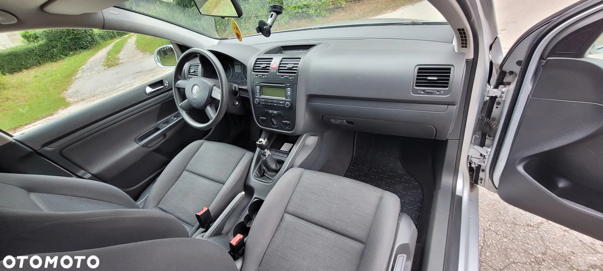 Volkswagen Golf - 5