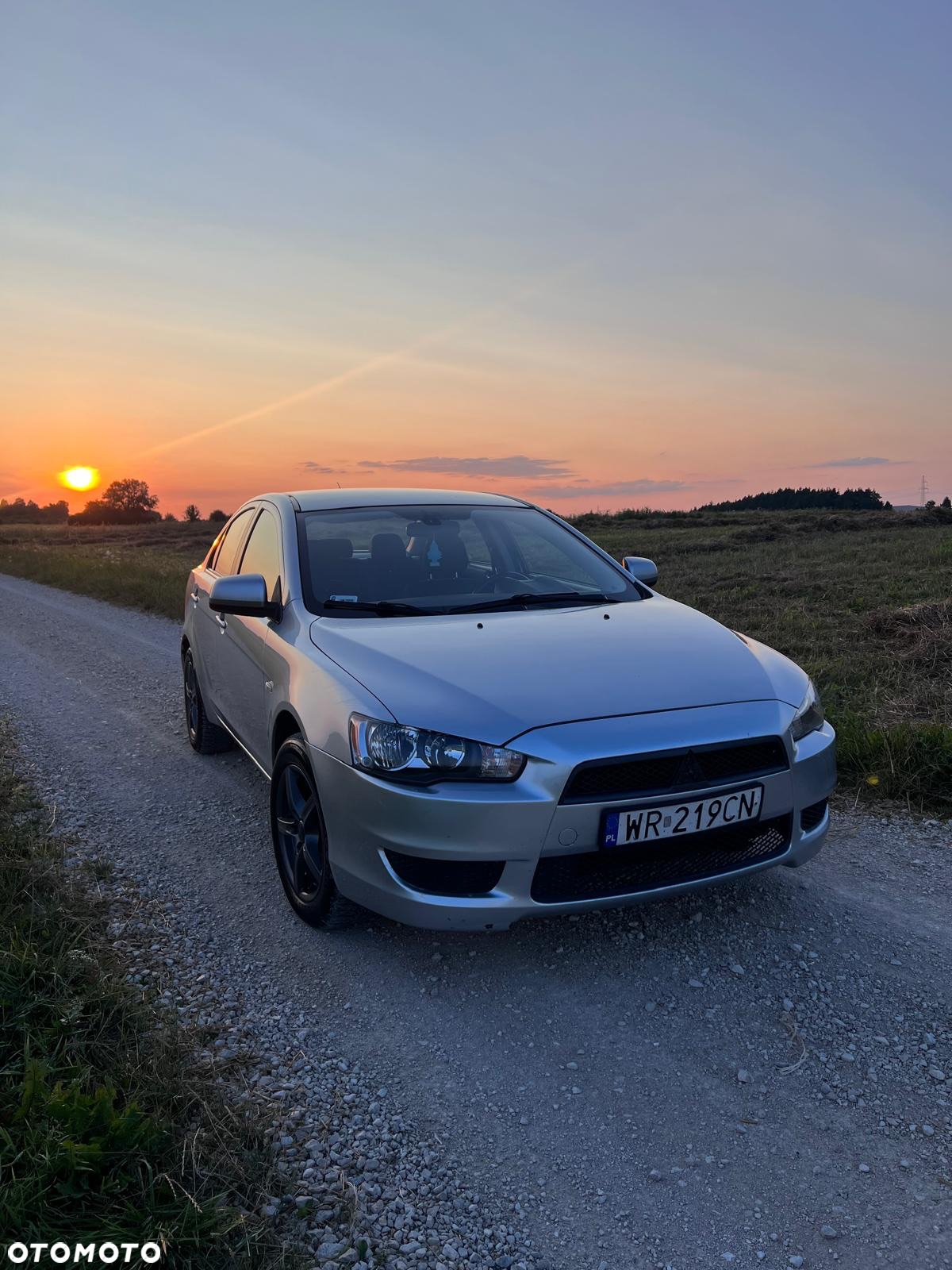 Mitsubishi Lancer - 5