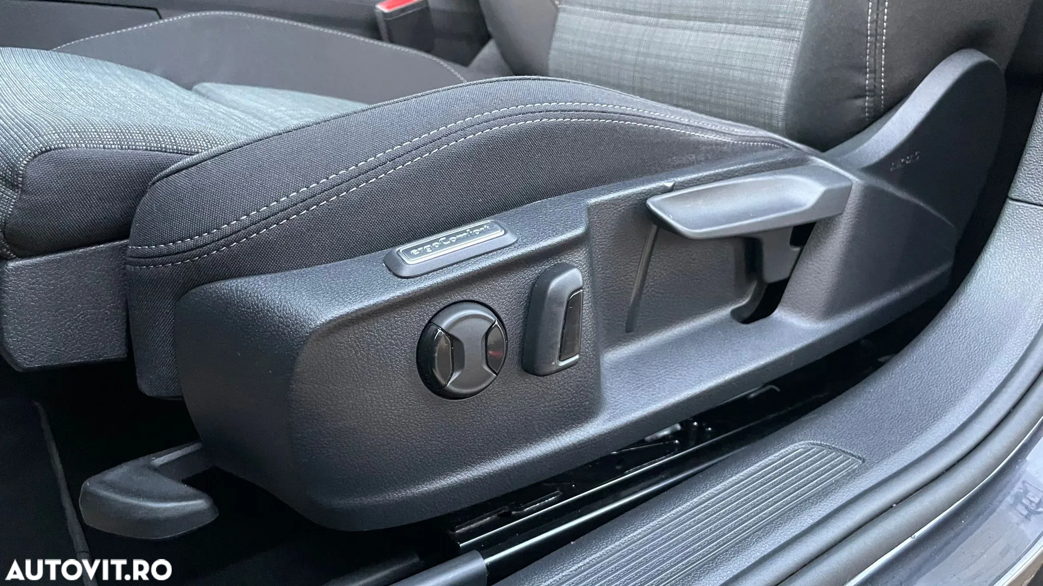 Volkswagen Passat - 27
