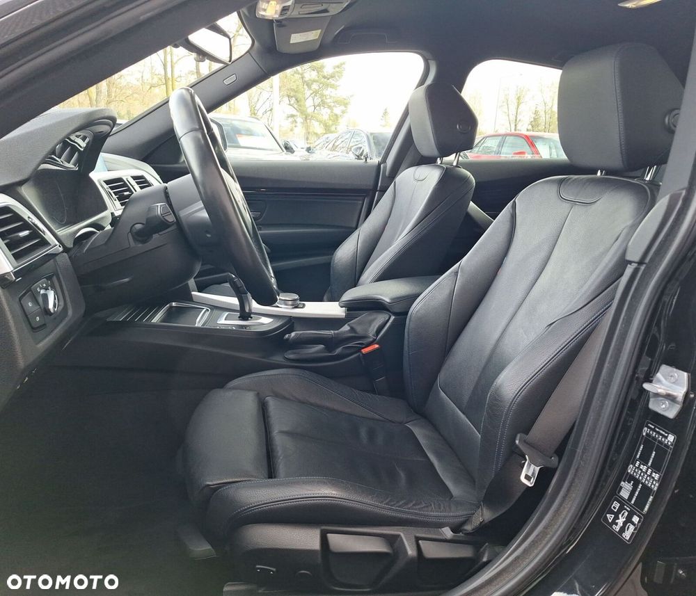 BMW Seria 3 320d xDrive mHEV M Sport - 13