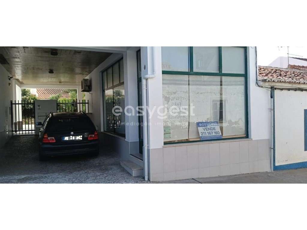 Loja em bom estado numa zona privilegiada de Castro Verde - Grande imagem: 2/12