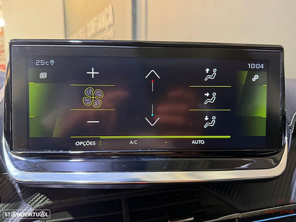 Peugeot 208 1.2 PureTech GT Line EAT8 - 30