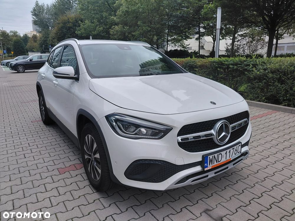 Mercedes-Benz GLA 200 Style - 2