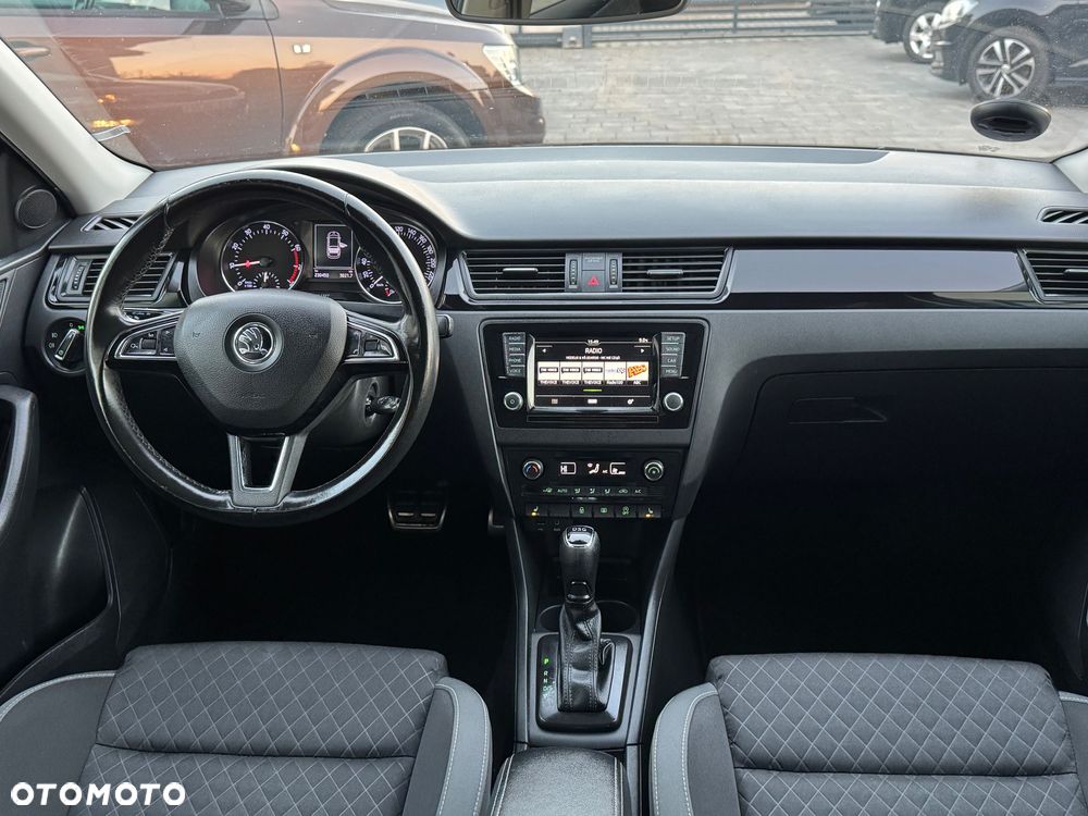 Skoda RAPID 1.4 TSI Ambition DSG - 17