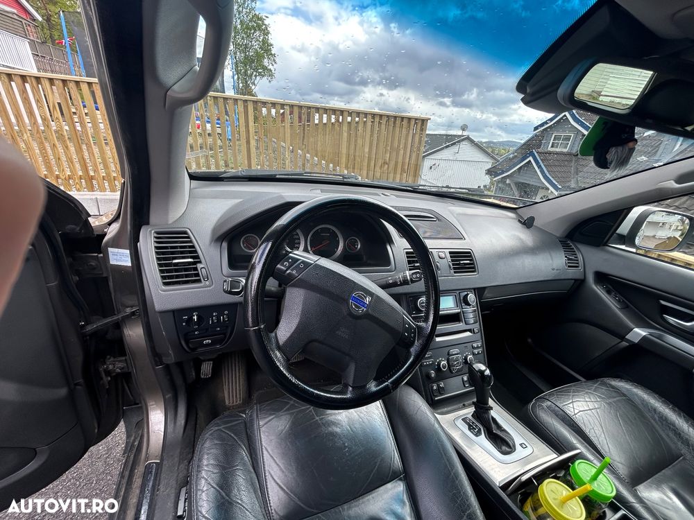 Volvo XC 90 D5 AWD Kinetic - 4