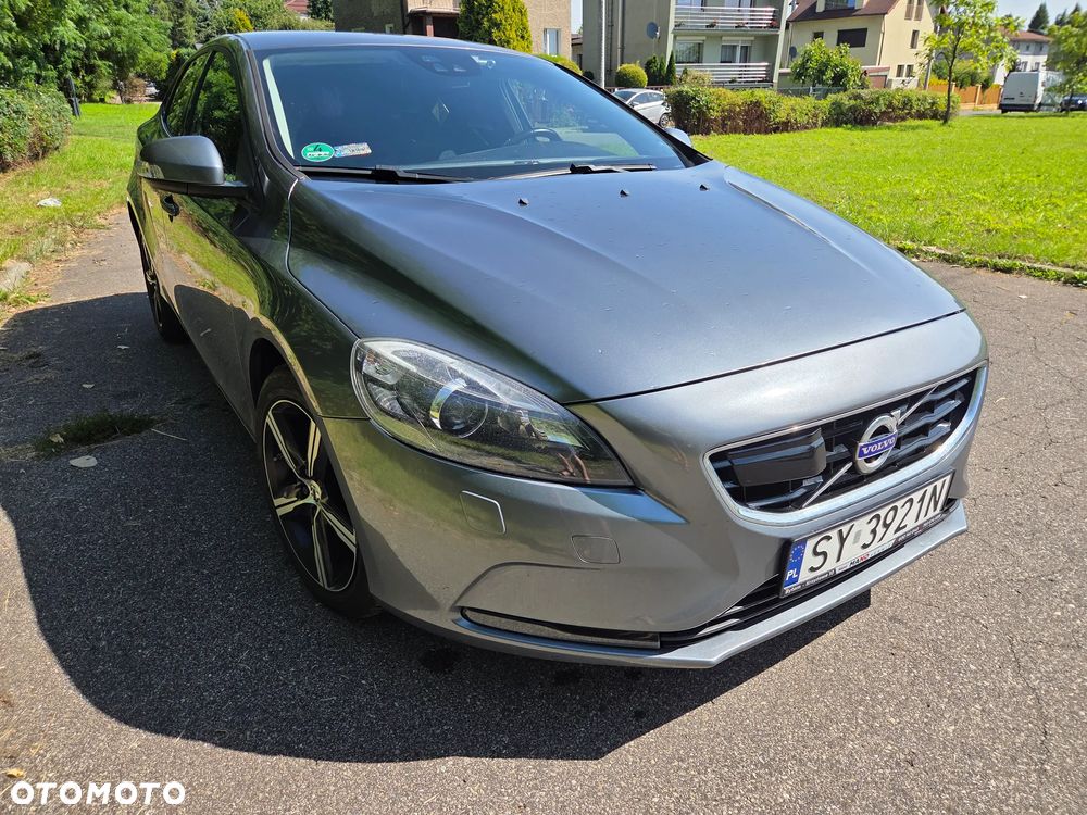 Volvo V40 D2 Momentum - 19