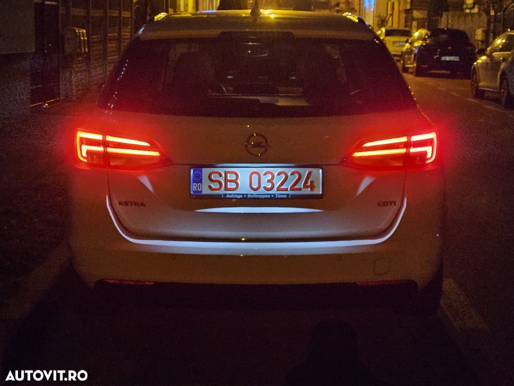 Opel Astra 1.6 CDTI DPF ecoFLEX TourerStart/Stop Exklusiv - 8