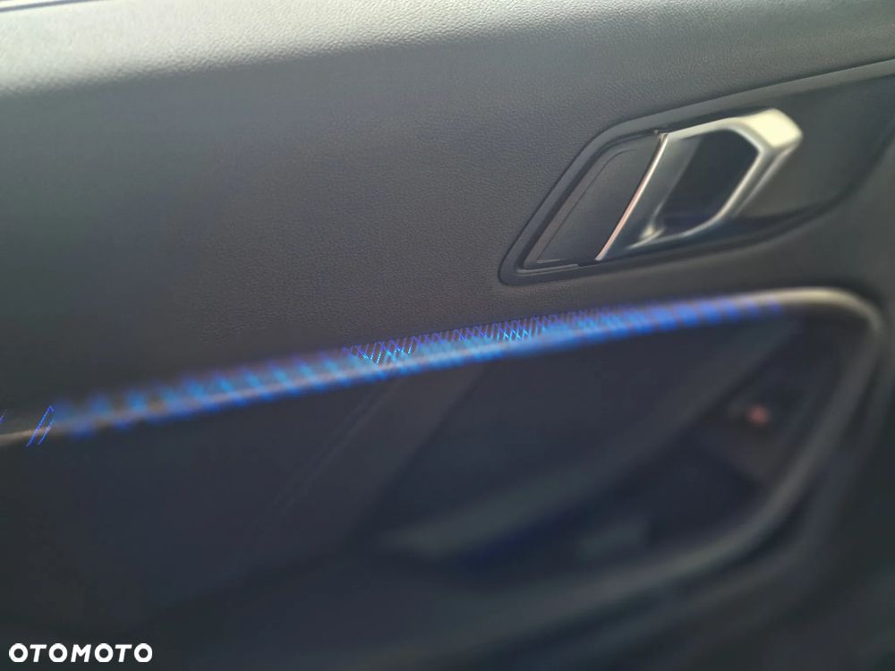 BMW Seria 2 218i M Sport - 11