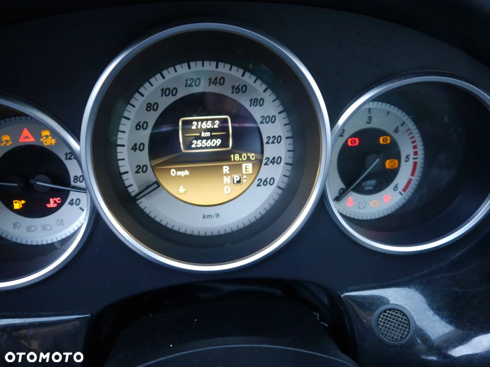 Mercedes-Benz CLS 350 CDI 4-Matic BlueEff - 20