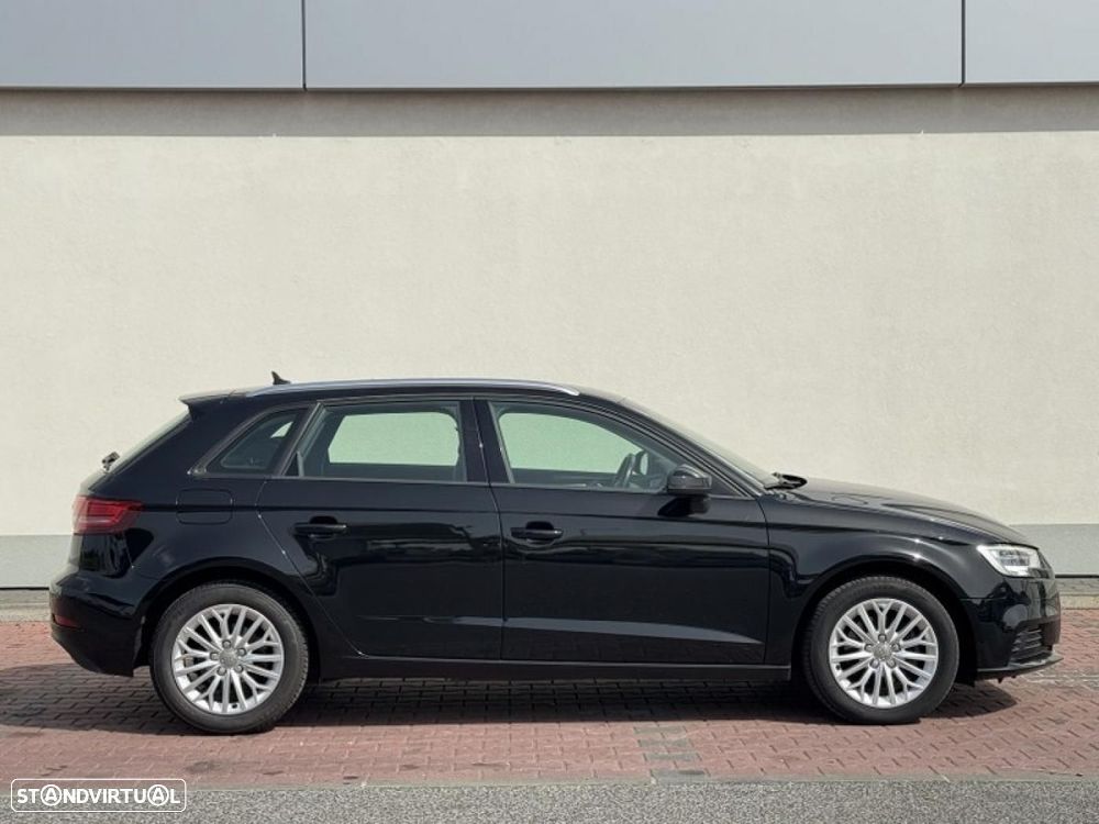 Audi A3 Sportback 2.0 TDI - 29