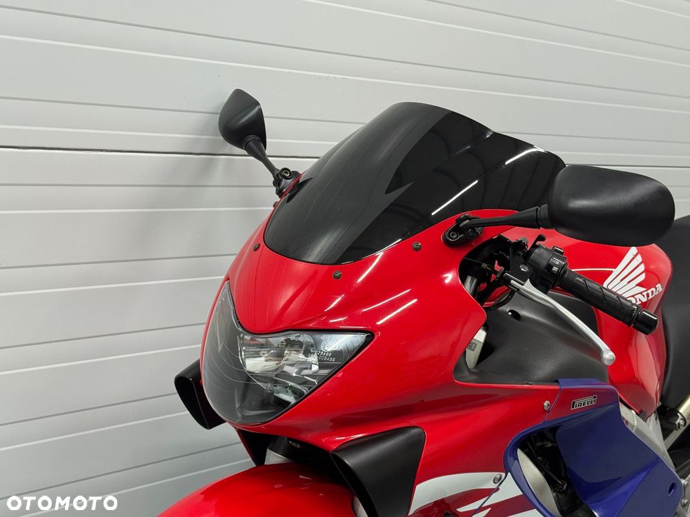 Honda CBR - 18