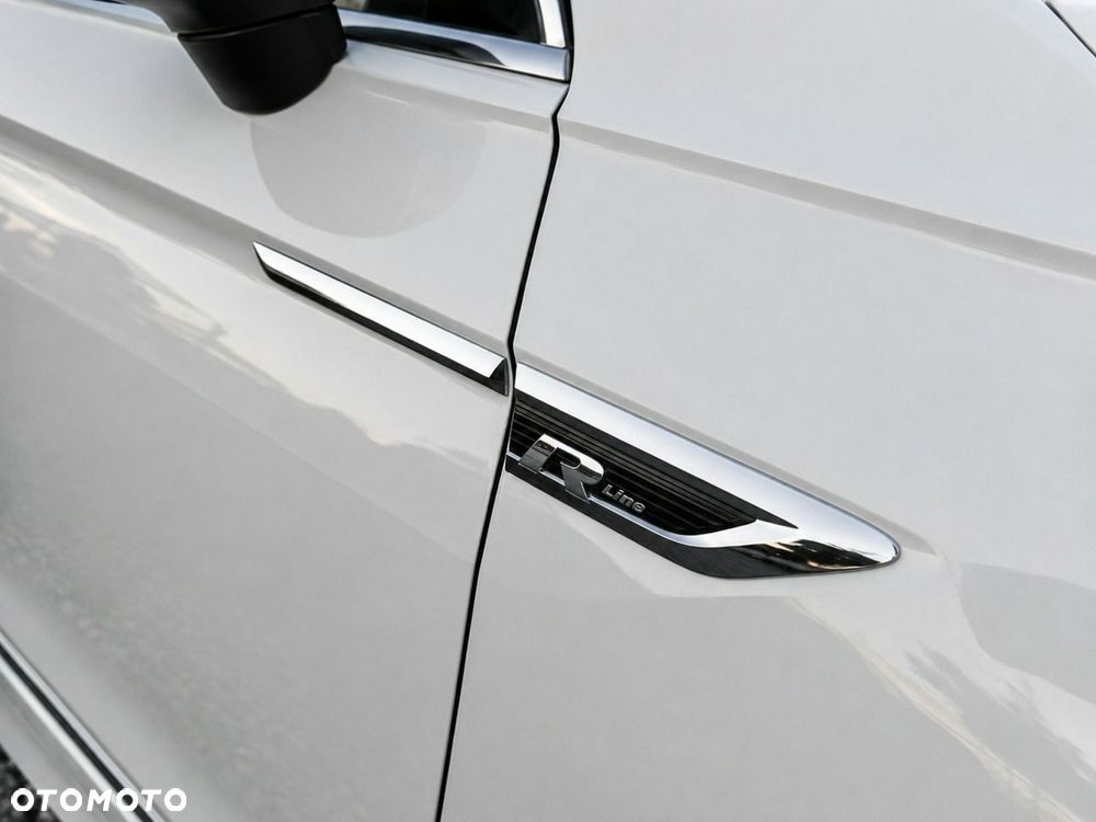 Volkswagen Tiguan - 12