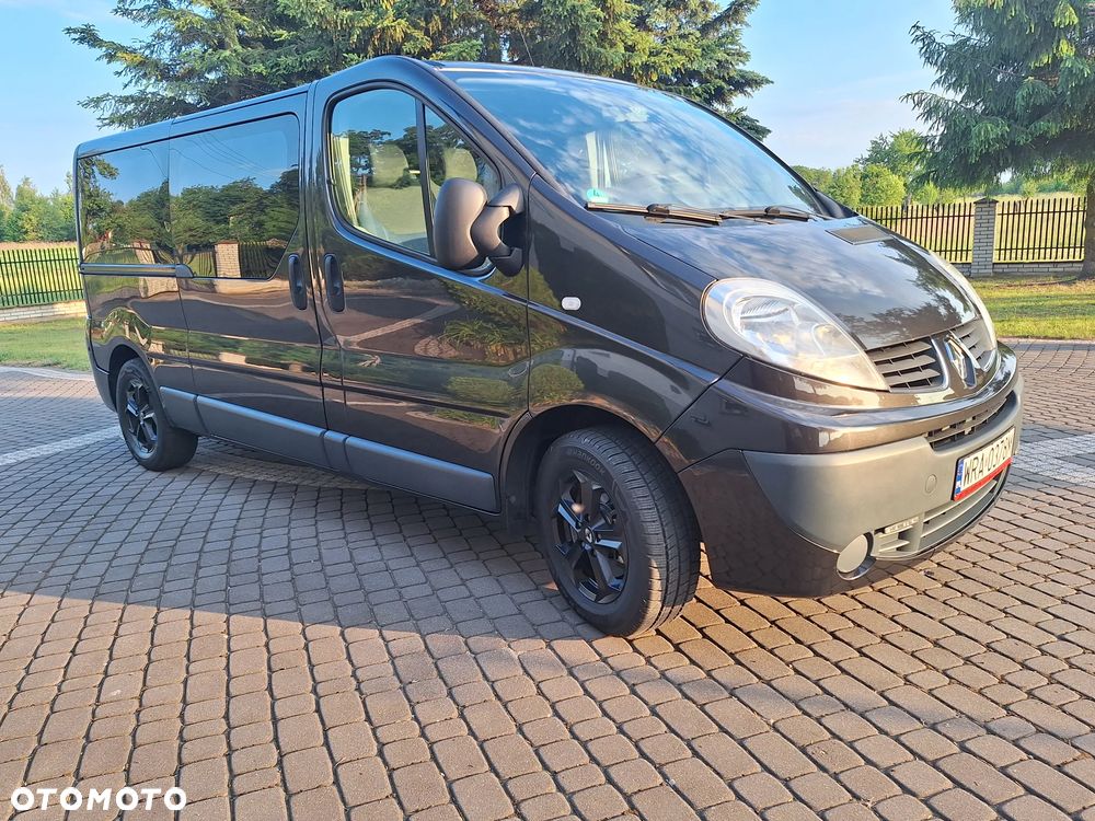 Renault Trafic FAP Grand Passenger Black Edition - 14