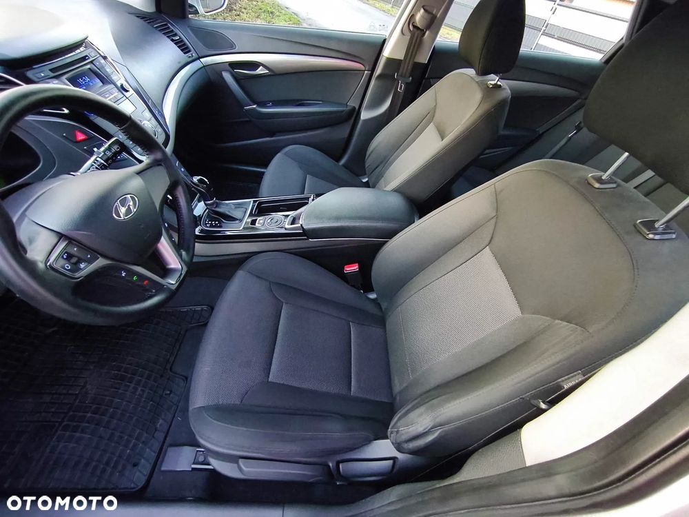 Hyundai i40 1.7 CRDi Comfort DCT - 13