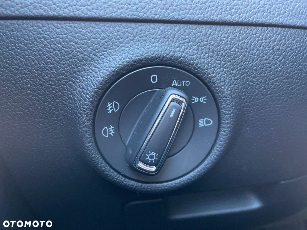 Skoda Superb 2.0 TDI SCR L&K DSG - 23