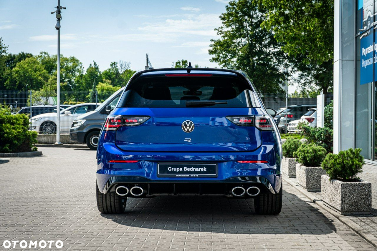 Volkswagen Golf - 14