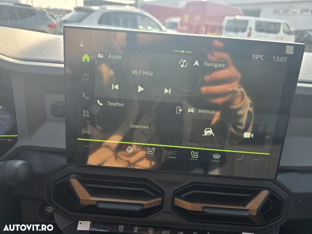 Dacia Bigster TCe 140 4X2 MHEV Extreme - 4