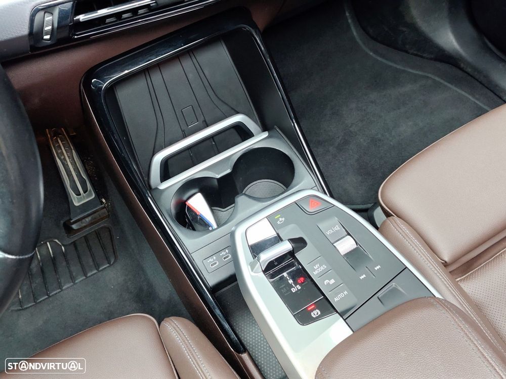 BMW 225xe Active Tourer xDrive Edição Desportiva M - 16