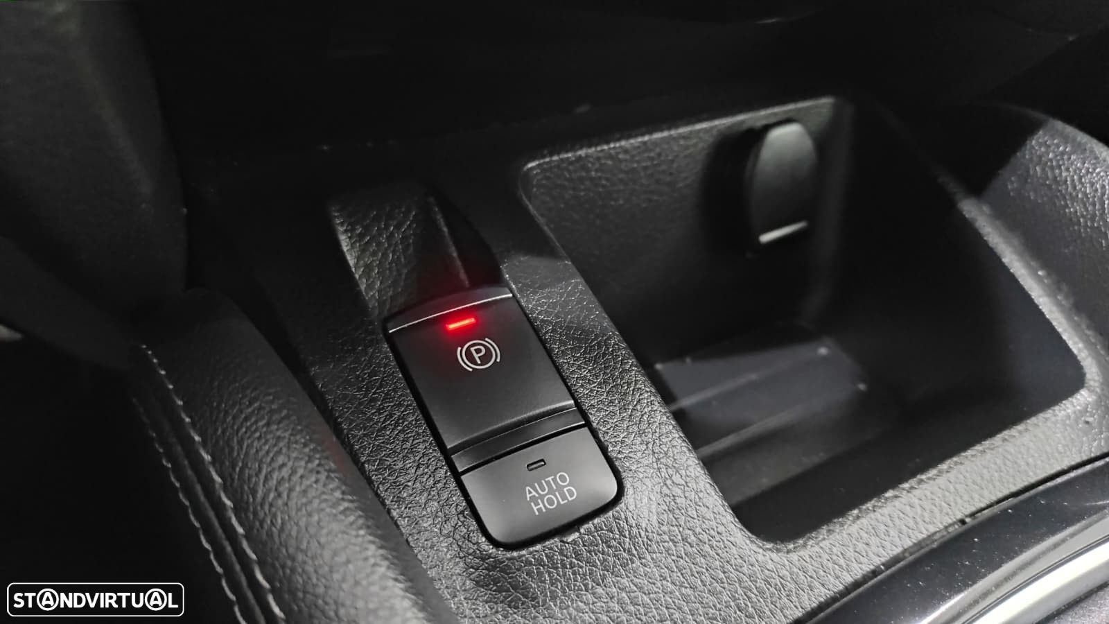 Nissan Qashqai 1.3 DIG-T N-Connecta - 37