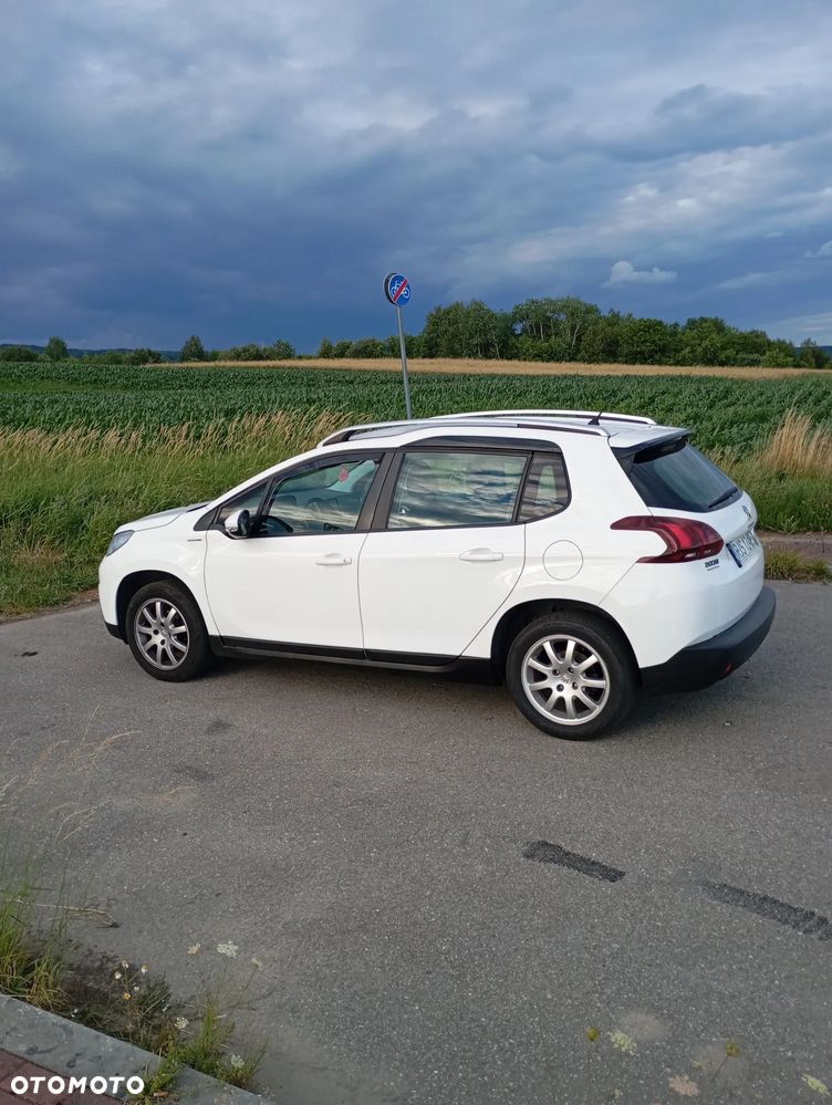 Peugeot 2008 1.6 BlueHDi Style - 4