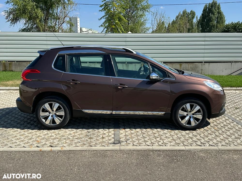 Peugeot 2008 - 11