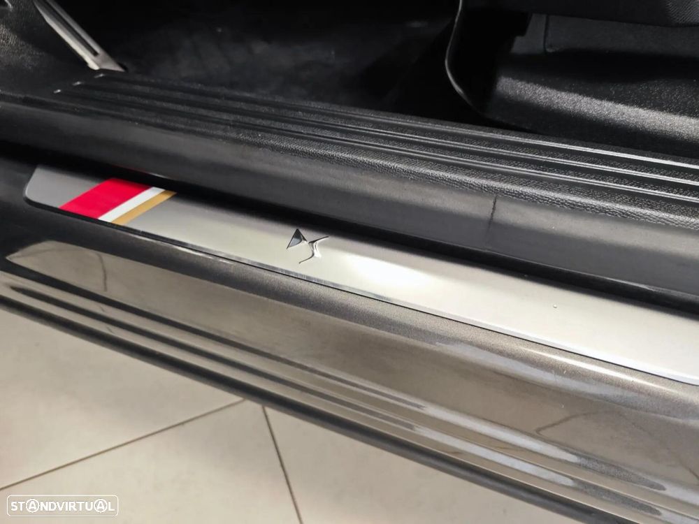 DS DS7 Crossback BlueHDI 130 Aut. Performance Line + - 26
