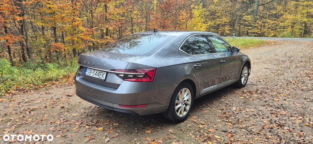 Skoda Superb 2.0 TDI SCR Ambition - 5