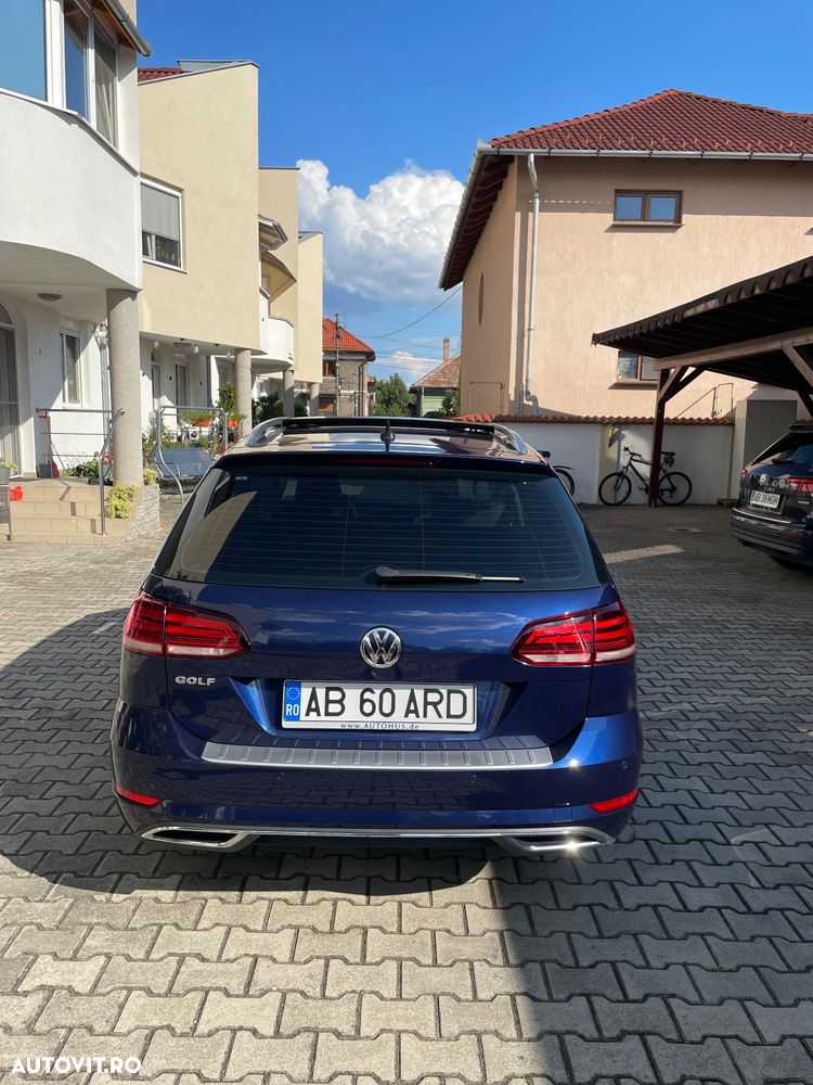 Volkswagen Golf 2.0 TDI SCR DSG Highline - 10