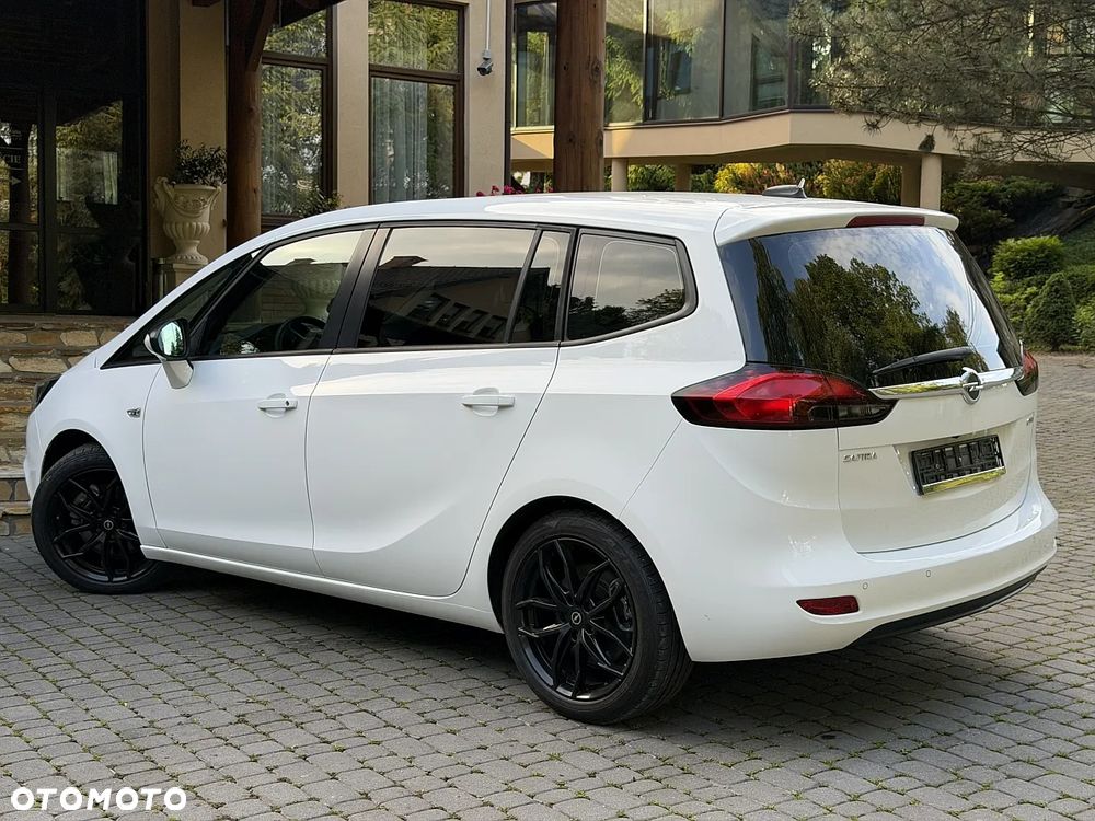 Opel Zafira 2.0 D (CDTI) Automatik Innovation - 2