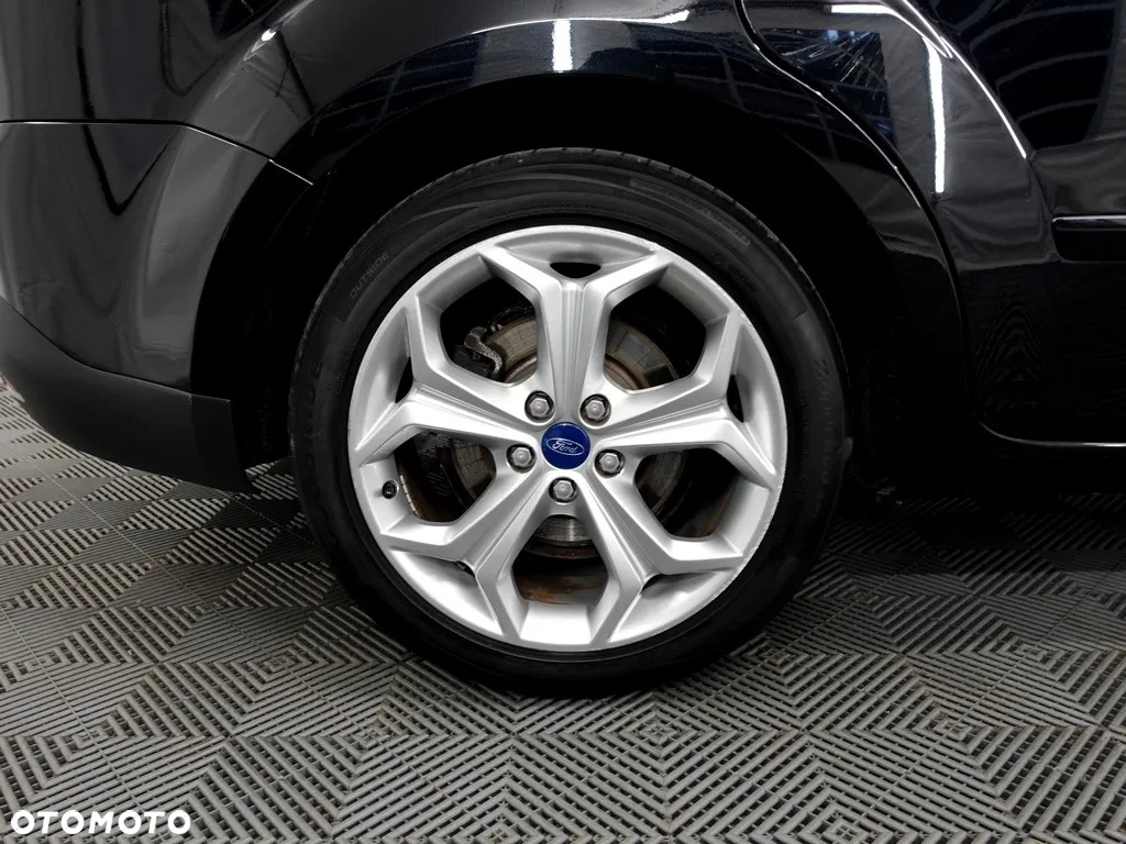 Ford S-Max 2.0 TDCi Titanium - 25