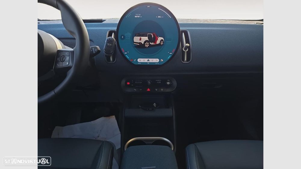 MINI Countryman E Favoured L - 13