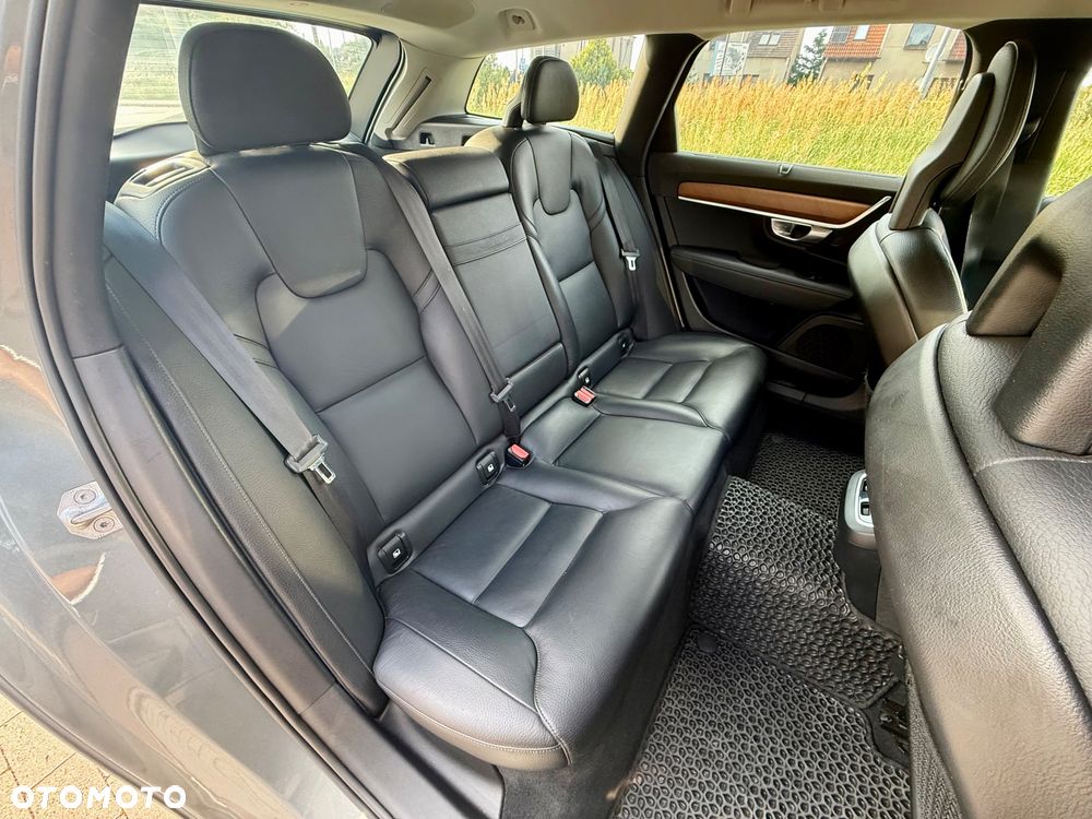 Volvo V90 D5 AWD Geartronic Momentum - 17