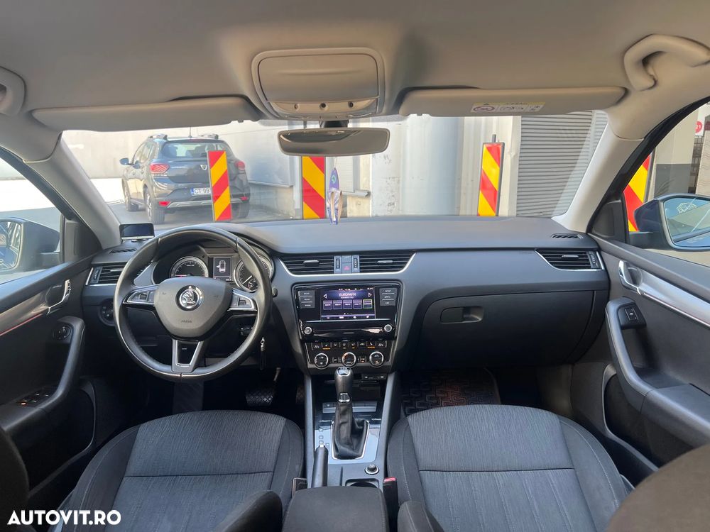 Skoda Octavia 1.6 TDI DSG Ambition - 20