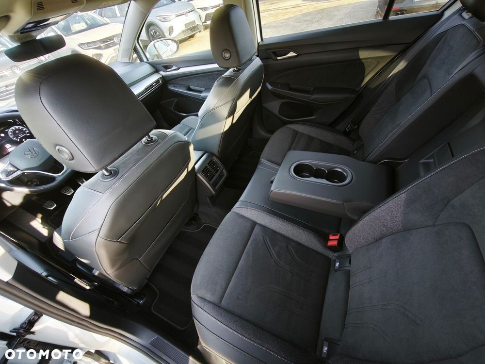Volkswagen Golf 1.5 TSI Life - 18