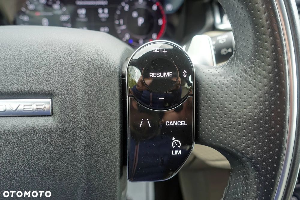 Land Rover Range Rover Velar 3.0d R-Dynamic - 28