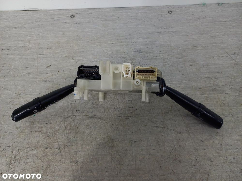 PRZEŁĄCZNIK ZESPOLONY SUBARU LEGACY III 83111AE33 2.0 16V - 2