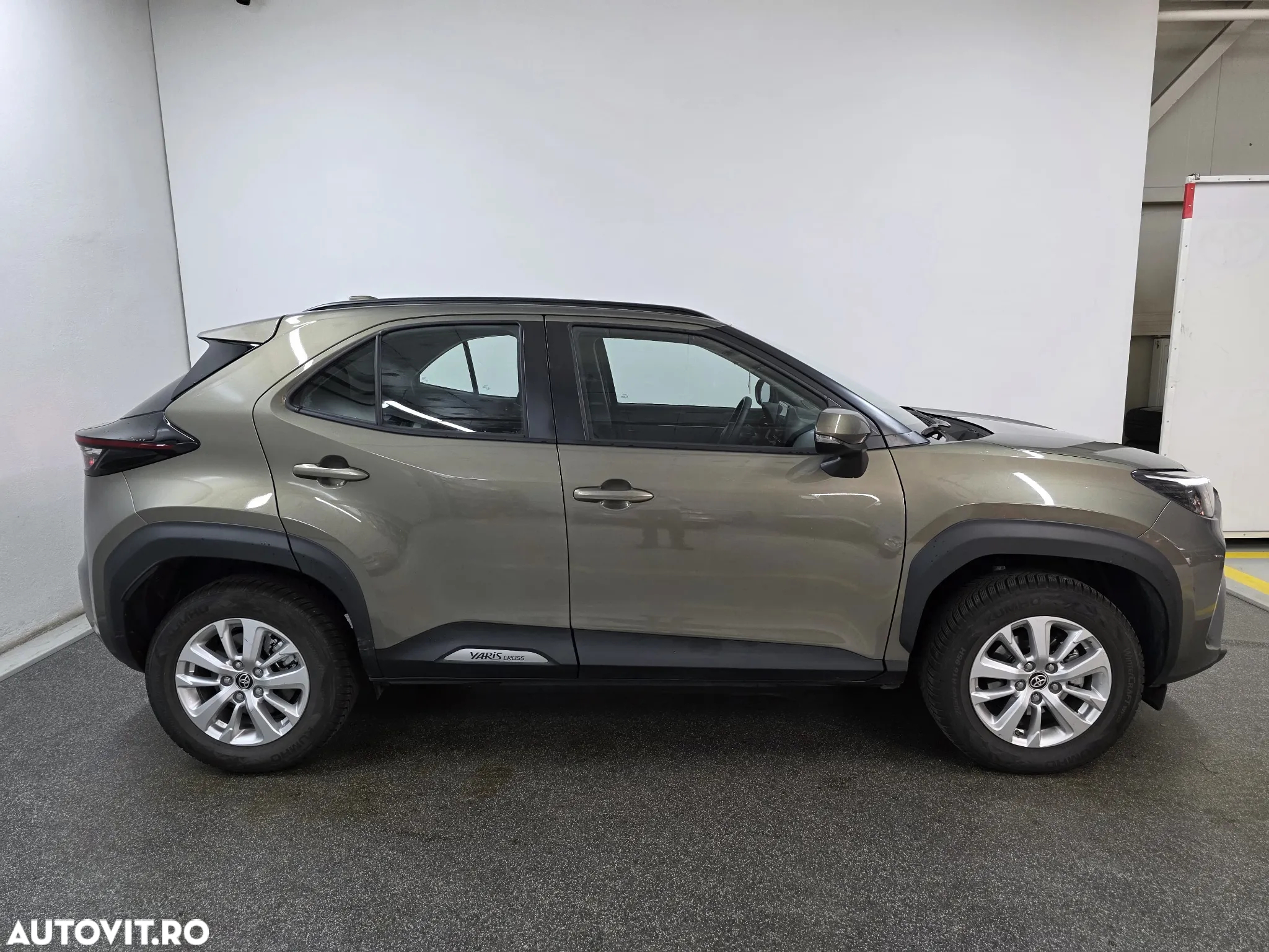Toyota Yaris Cross 1.5 VVT-i HSD 116 4x2 HEV Business - 7